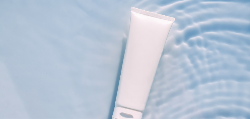 ilustrasi botol sunscreen tube